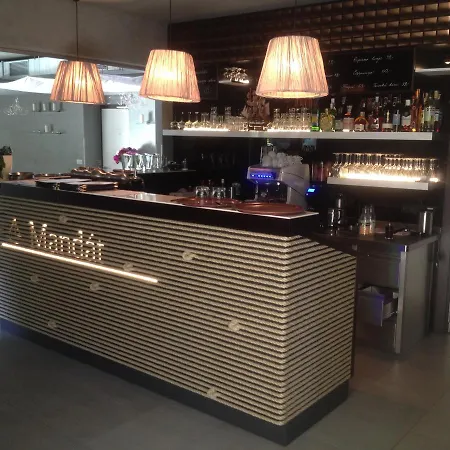 Hotel Mandát