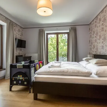 Mandat 3* Hradistko (Prague-West)