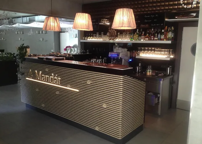 Hotel Mandát