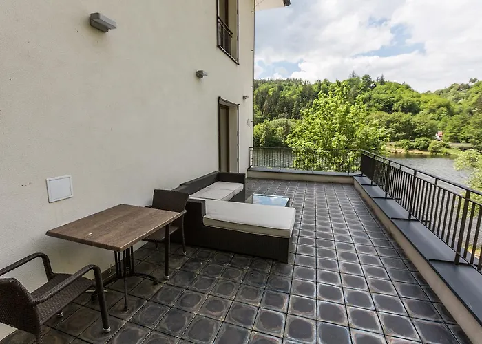 Mandát Hotel Hradišťko